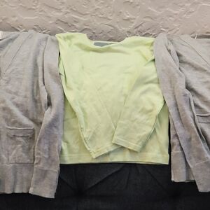 3 Pieces Of Girls Clothing Size XS 4/5 (Brand New) w/tags Excellent Condition